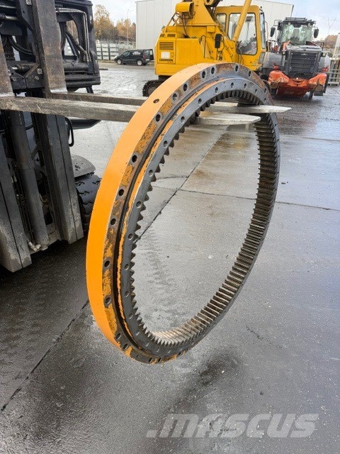 CASE WX 240 USED SWING RING Transmisiones