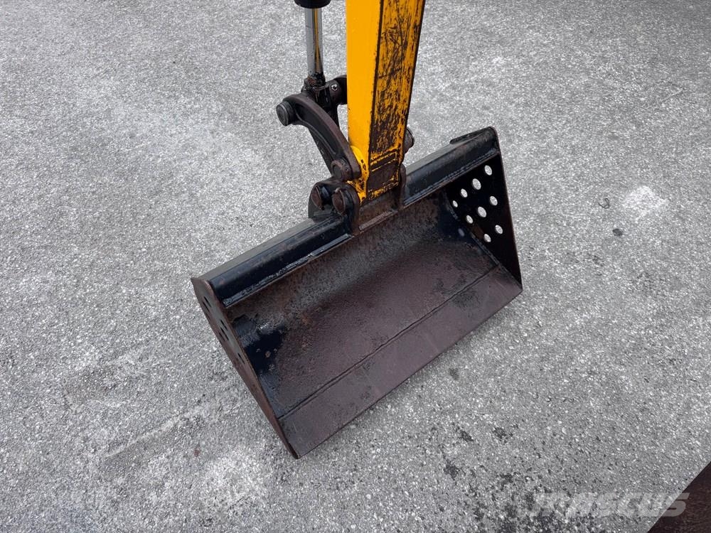 JCB 8008 - CONSIGNED TO TCH JCB AUCTION Mini excavators < 7t (Mini diggers)