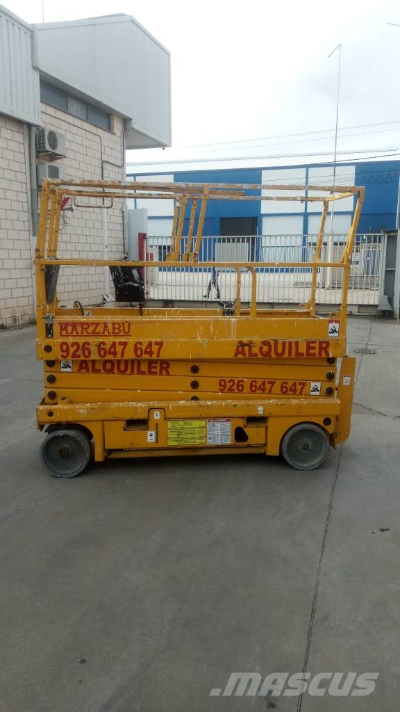 Haulotte Compact 10 Scheren-Arbeitsbühnen