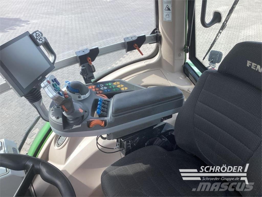 Fendt 828 VARIO S4 PROFI PLUS Τρακτέρ