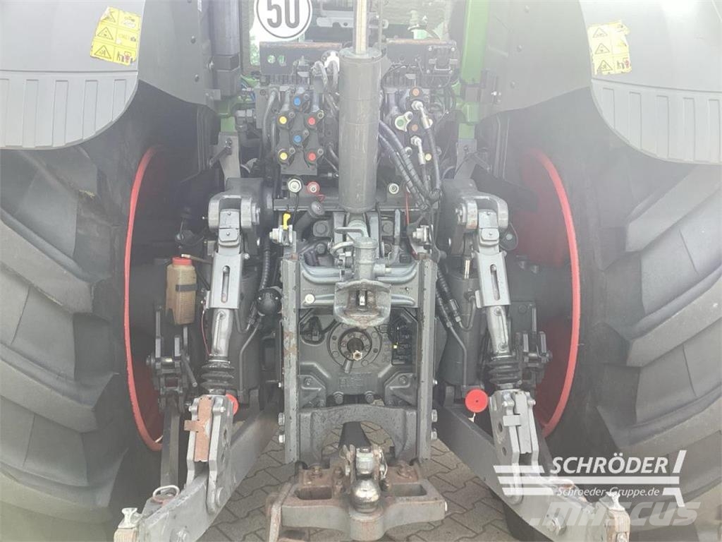 Fendt 828 VARIO S4 PROFI PLUS Τρακτέρ