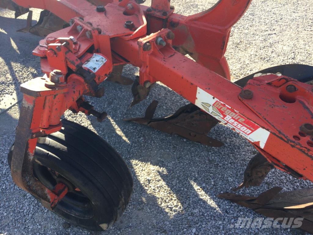 Gregoire BESSON RB 41 514 160 90 Conventional ploughs