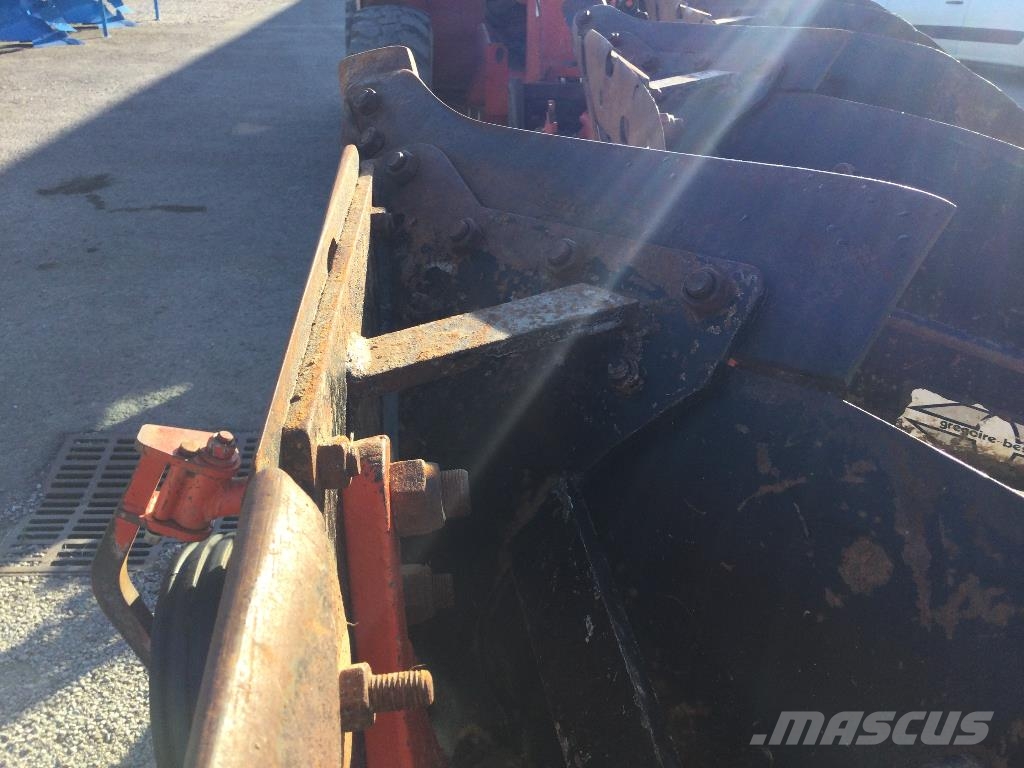 Gregoire BESSON RB 41 514 160 90 Conventional ploughs