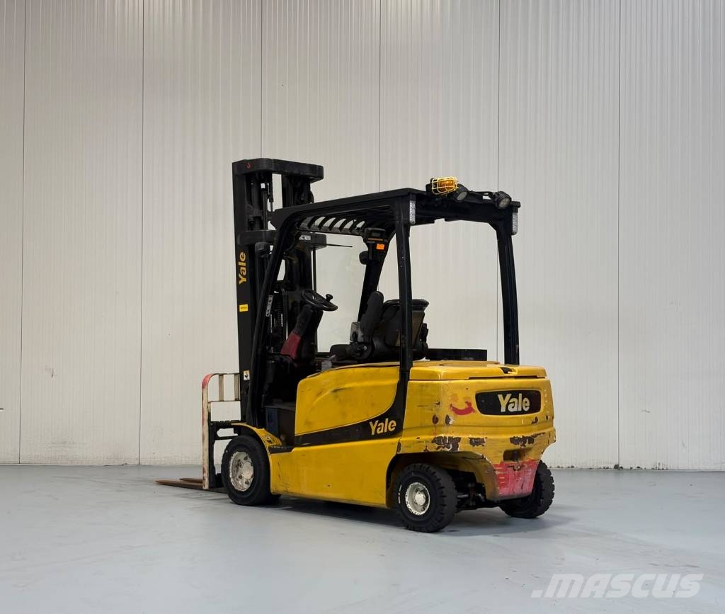Yale ERP35VL شاحنات ذات رافعات شوكية تعمل بالكهرباء