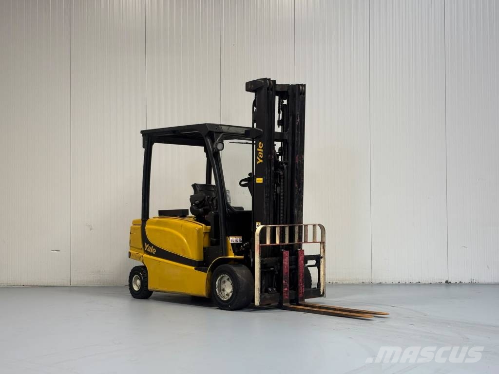 Yale ERP35VL شاحنات ذات رافعات شوكية تعمل بالكهرباء