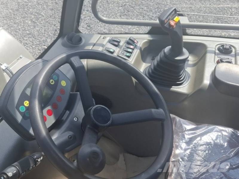 Atlas AR 400 Skid steer mini nakladalci