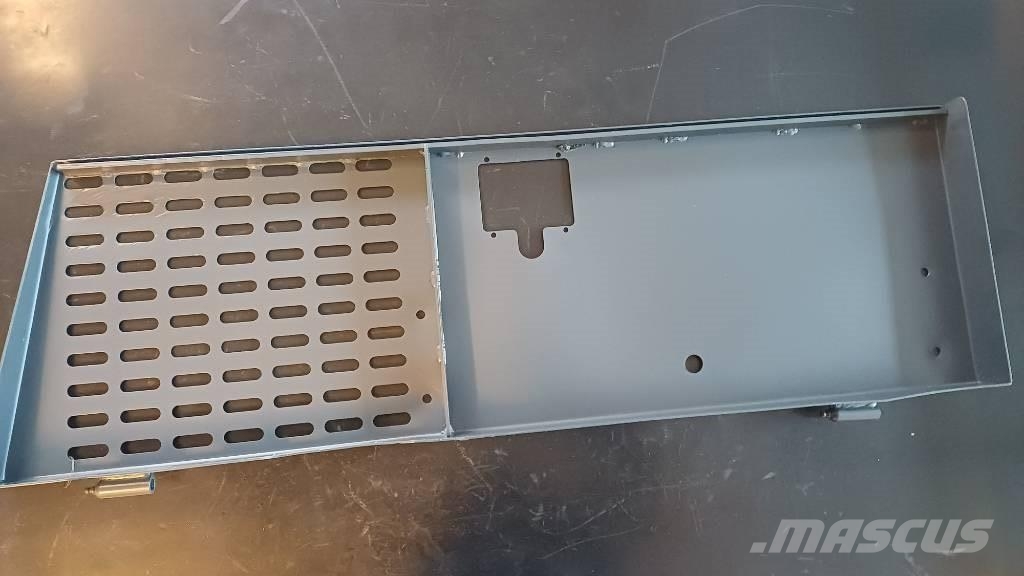 side cover Gremo 1050F ,Osłona boczna Gremo Cabines e interior