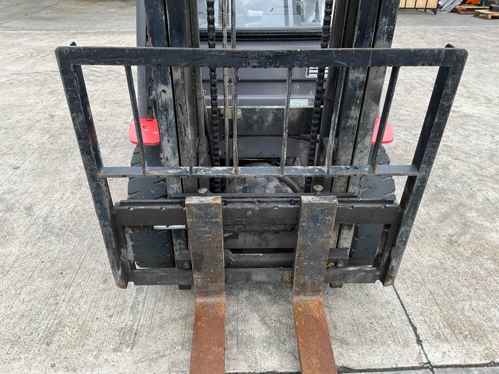 Manitou MI25D Diesel forklifts