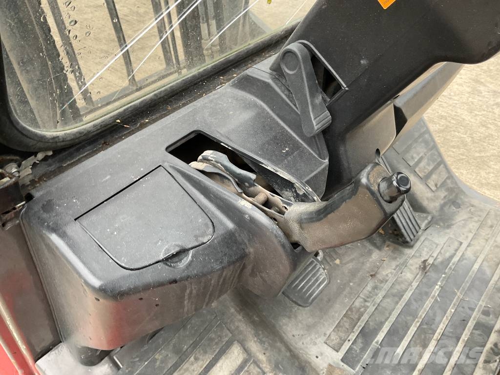 Manitou MI25D Diesel forklifts