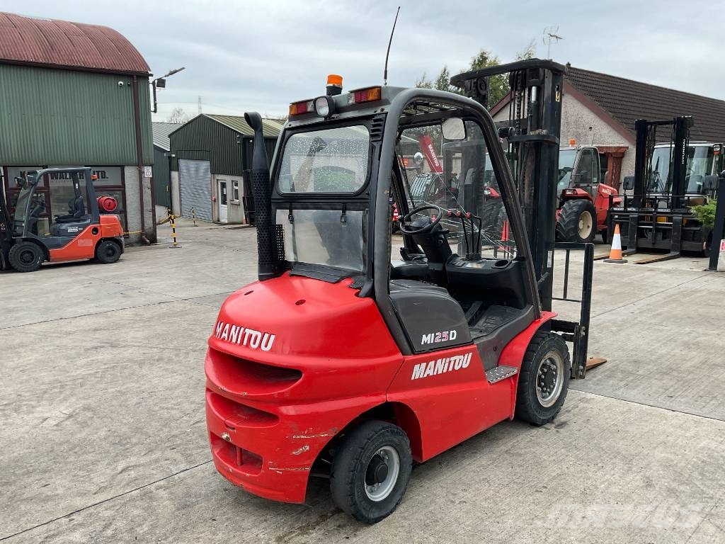 Manitou MI25D Diesel forklifts