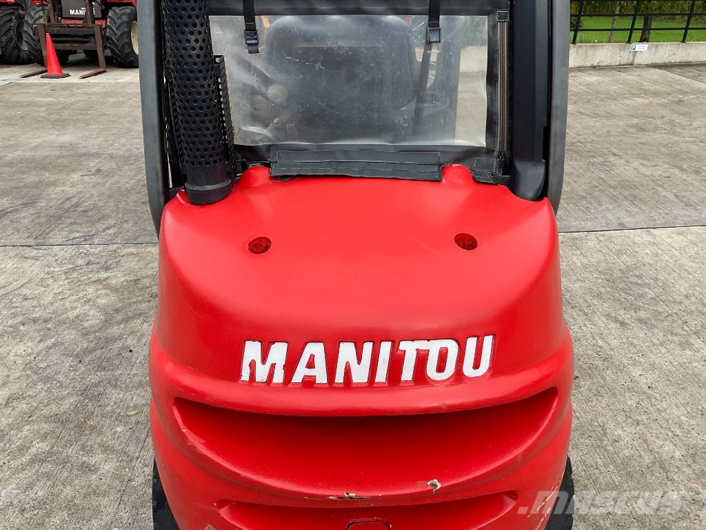 Manitou MI25D Diesel forklifts