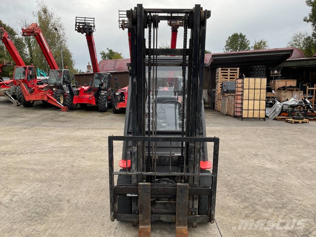 Manitou MI25D Diesel forklifts