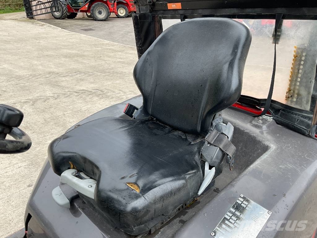 Manitou MI25D Diesel forklifts