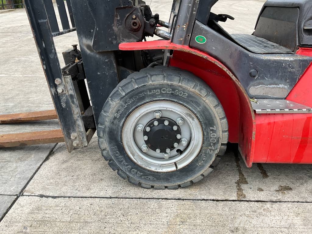 Manitou MI25D Diesel forklifts