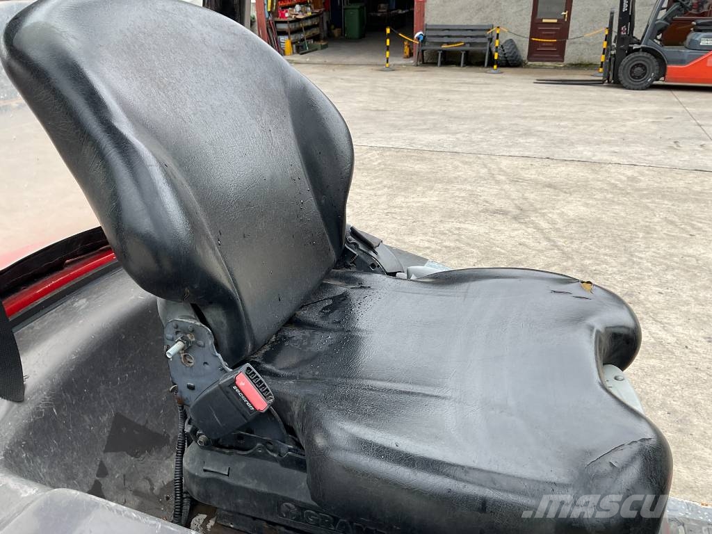 Manitou MI25D Diesel forklifts