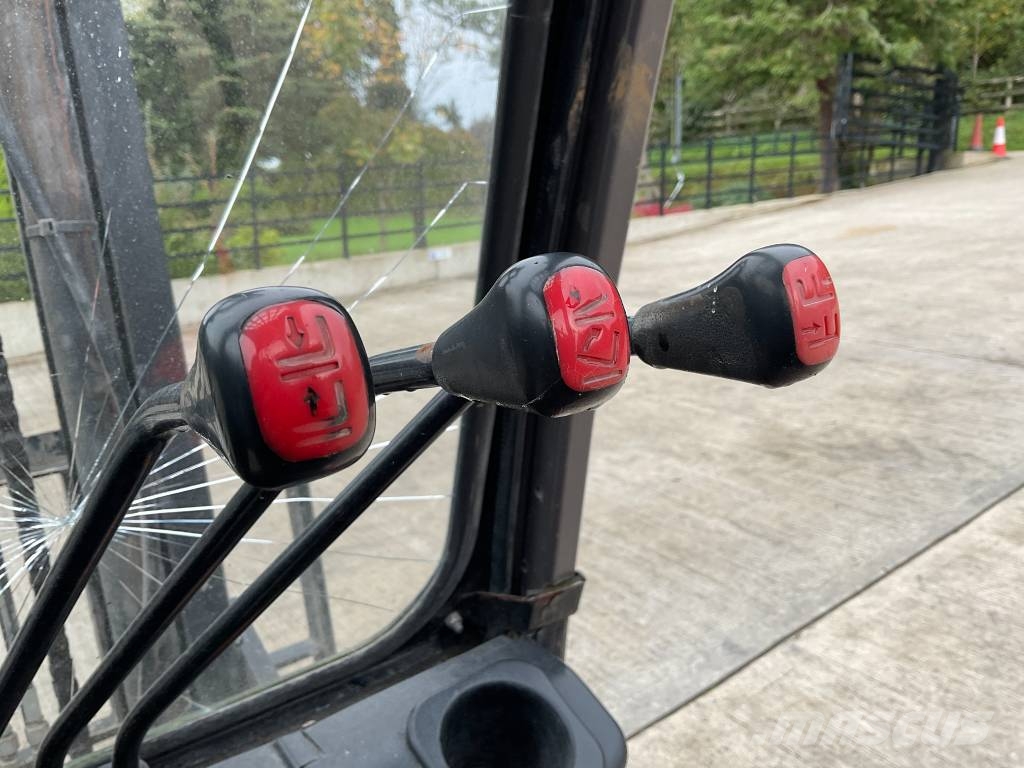 Manitou MI25D Diesel forklifts