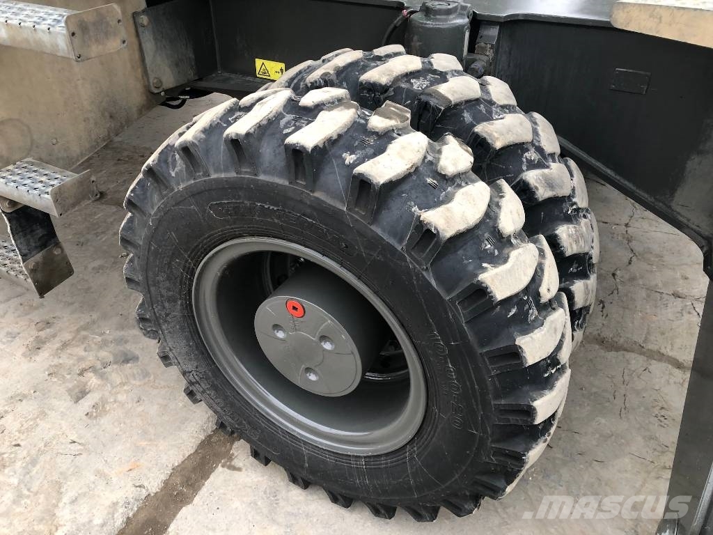 Sennebogen 821 (5.2/4.3) Bageri za manipuliranje materijalom / otpadom