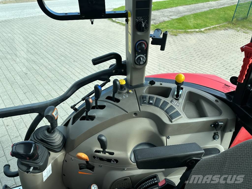 Case IH Farmall 105 C Traktori