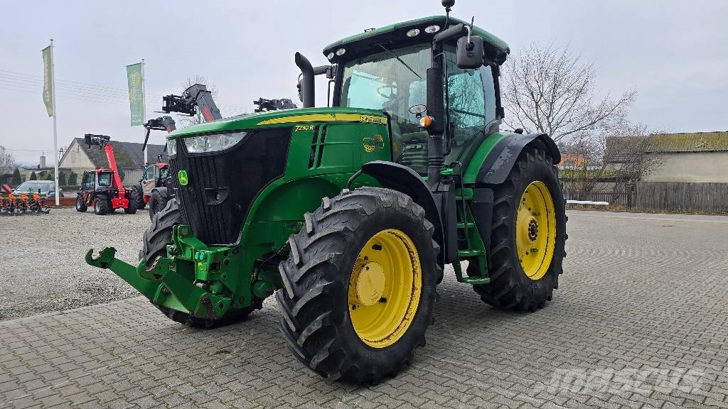 John Deere 7230 R Traktoren
