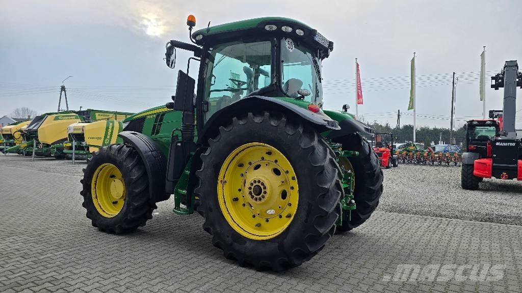 John Deere 7230 R Traktoren