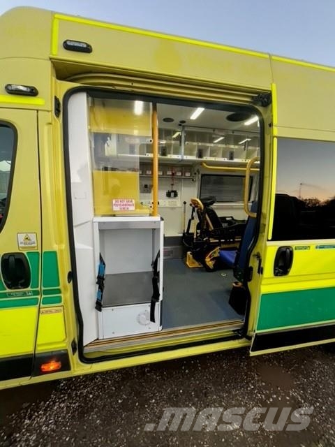 Fiat Ducato A&E Fiat Ducato A&E Box Body with Stryker P Sanitky