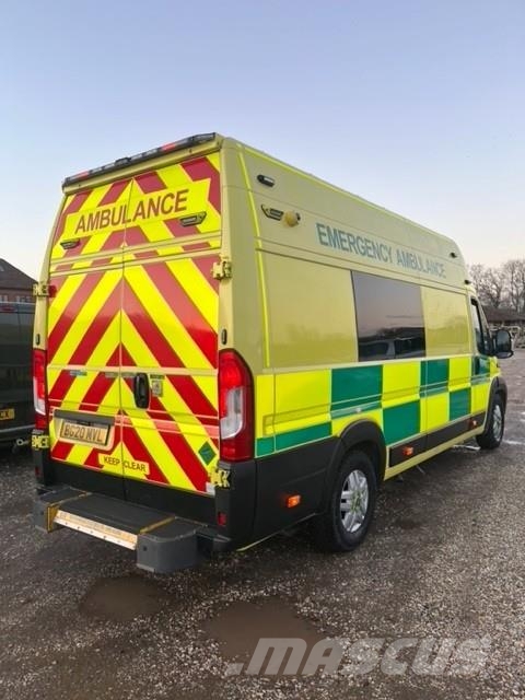 Fiat Ducato A&E Fiat Ducato A&E Box Body with Stryker P Sanitky