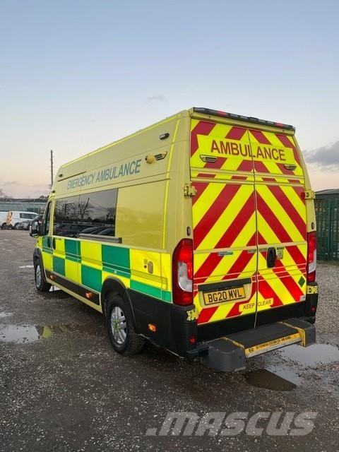 Fiat Ducato A&E Fiat Ducato A&E Box Body with Stryker P Sanitky