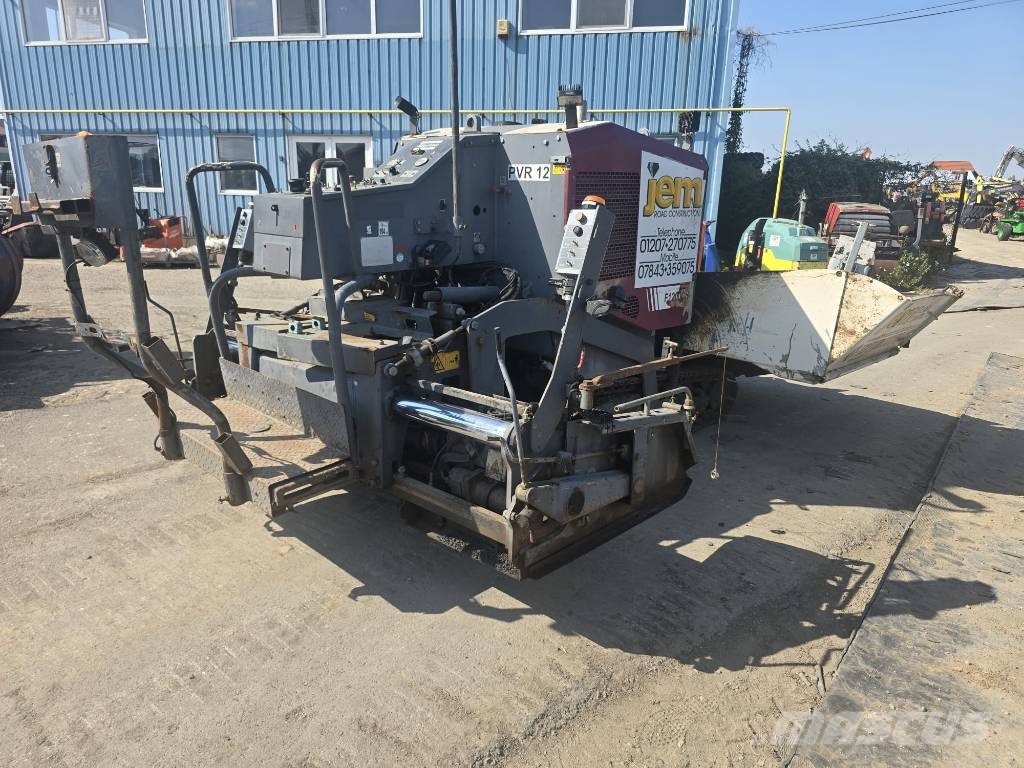 Dynapack F1200C معدات السفلتة
