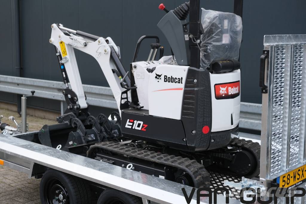 Bobcat E 10z | Inclusief machinetransporter Mini ekskavatori < 7 t