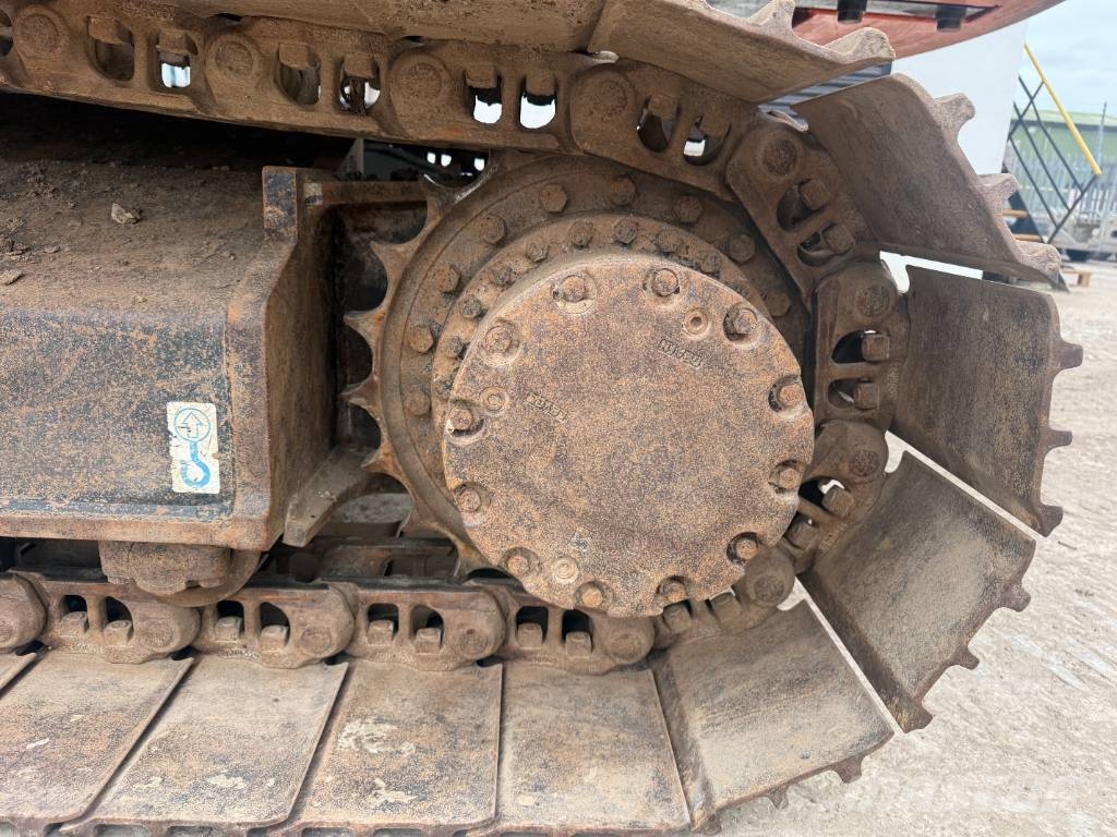 Hitachi ZX 210 LC-6 Gravemaskiner på larvebånd