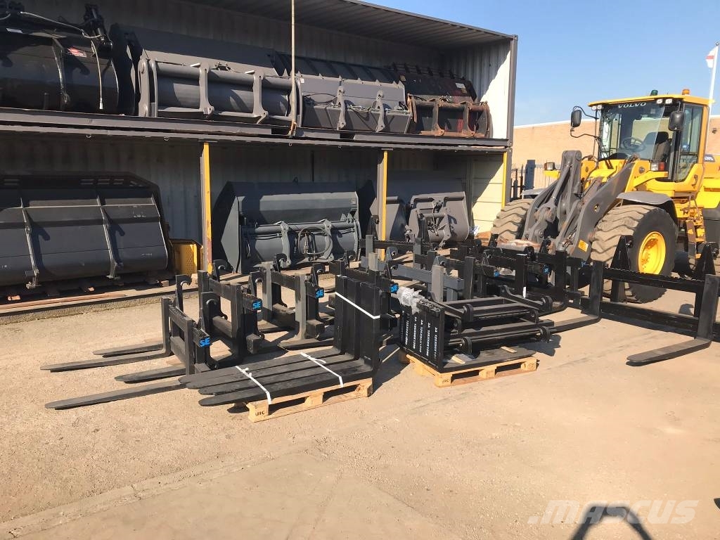  SE / Volvo 8 ton pallet forks Građevinarske viljuške
