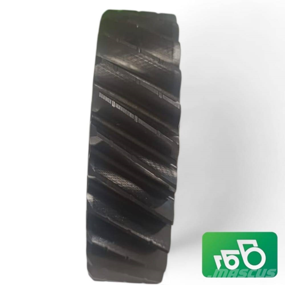 John Deere 6170M Gear PowrQuad™ Gearbox R159386 Podvozky a zavěšení kol