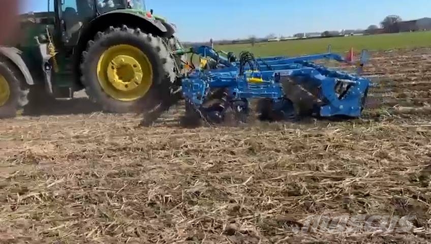 Farmet STRIP-TILL 8NS Beitelploeg