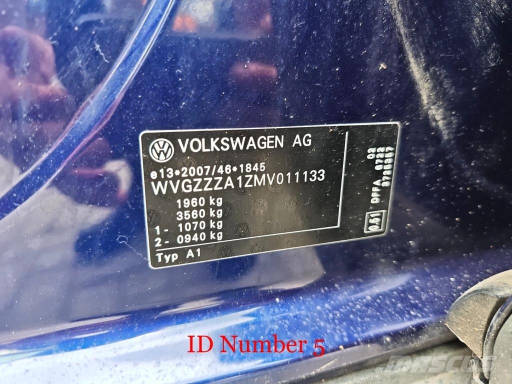 Volkswagen T-Roc 2.0 United Kistehergépjárművek
