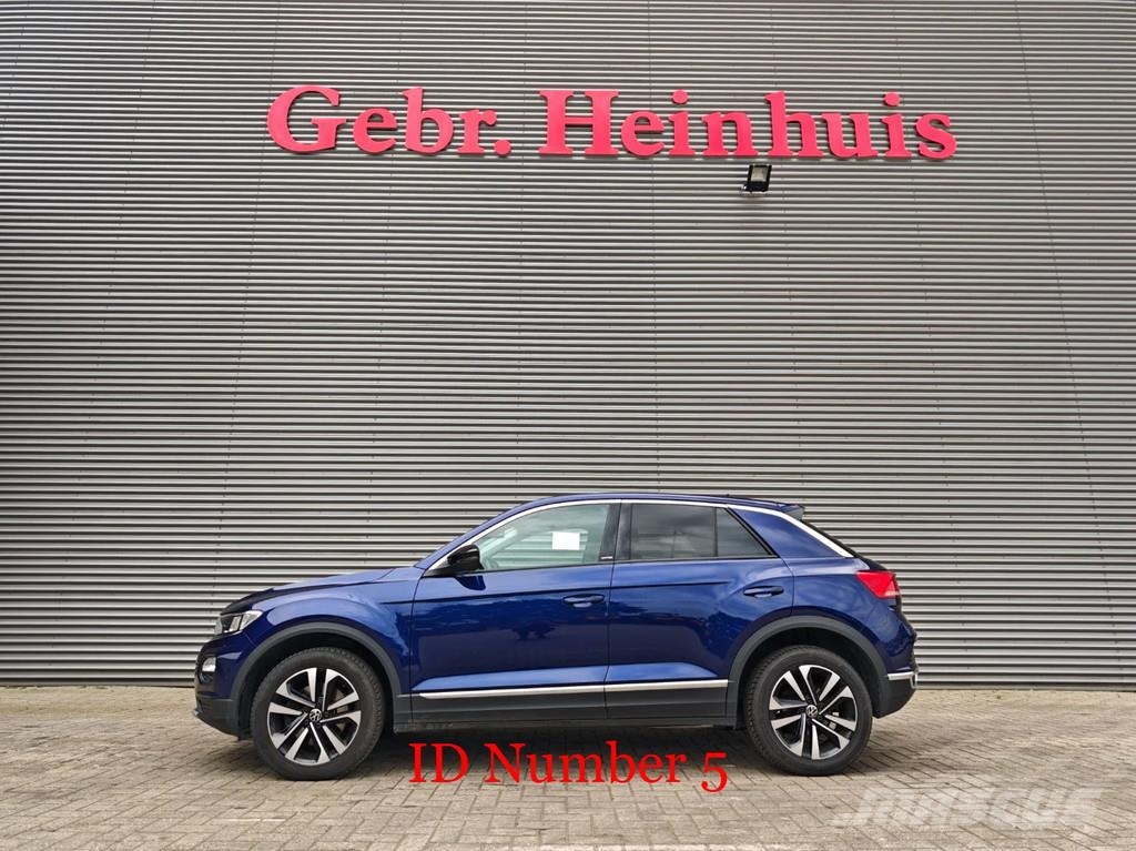 Volkswagen T-Roc 2.0 United Kistehergépjárművek