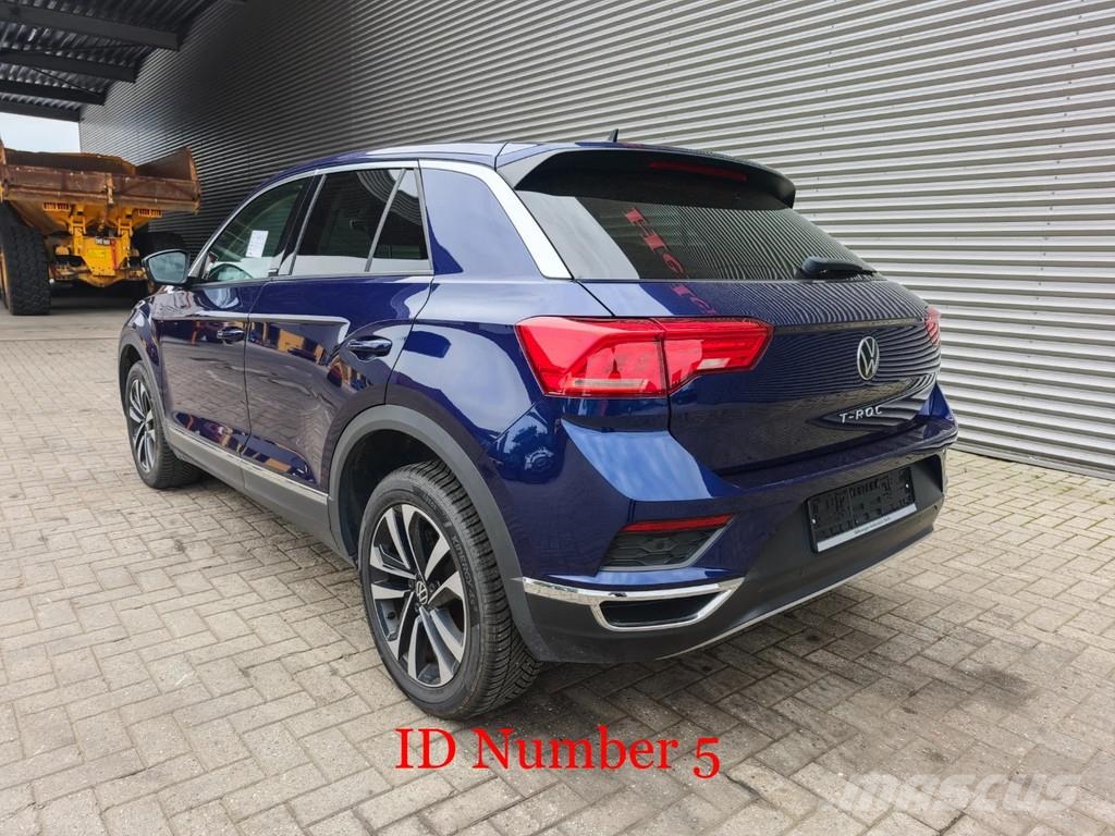 Volkswagen T-Roc 2.0 United Kistehergépjárművek