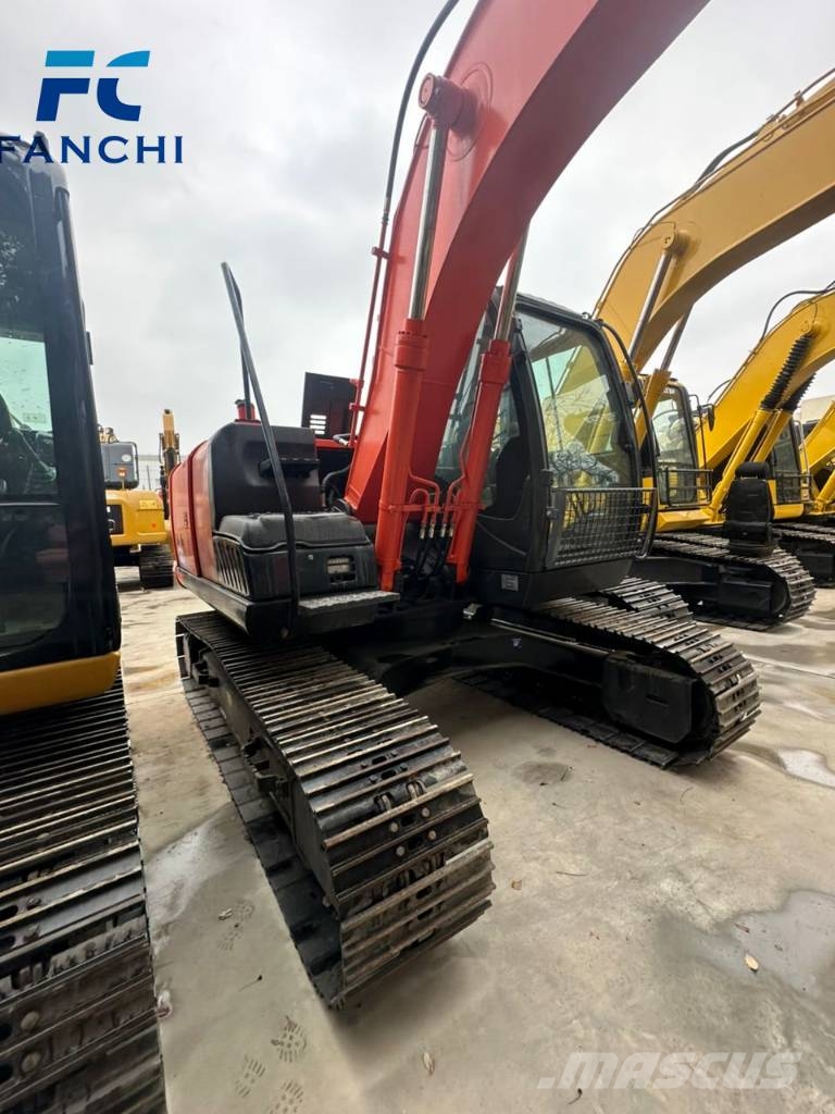 Hitachi ZX 130 Kāpurķēžu ekskavatori