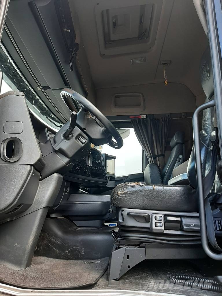 Scania R 730 Chassis Cab trucks
