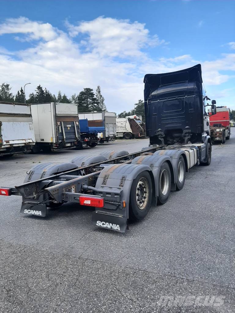 Scania R 730 Chassis Cab trucks