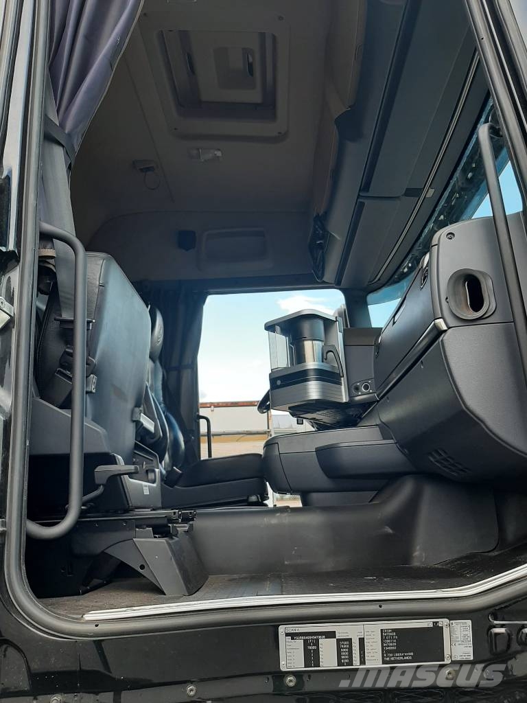 Scania R 730 Chassis Cab trucks