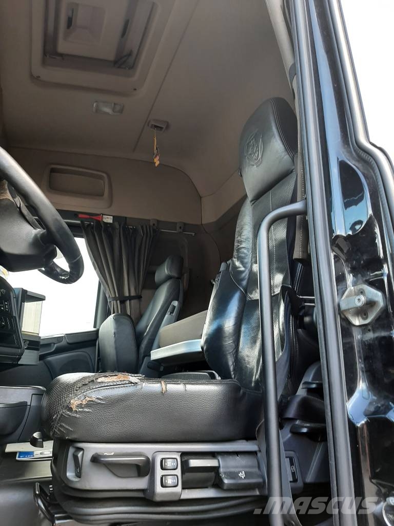 Scania R 730 Chassis Cab trucks
