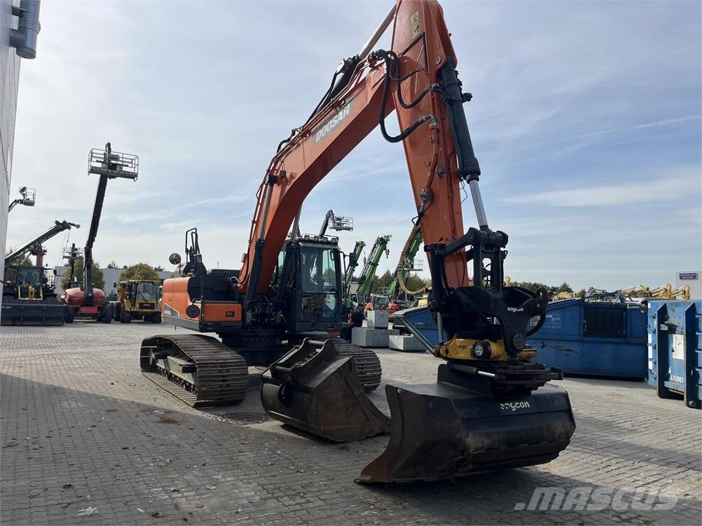 Doosan DX255LC-5 حفارات زحافة