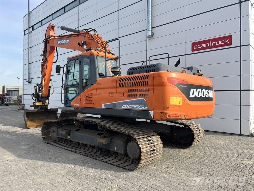 Doosan DX255LC-5 حفارات زحافة