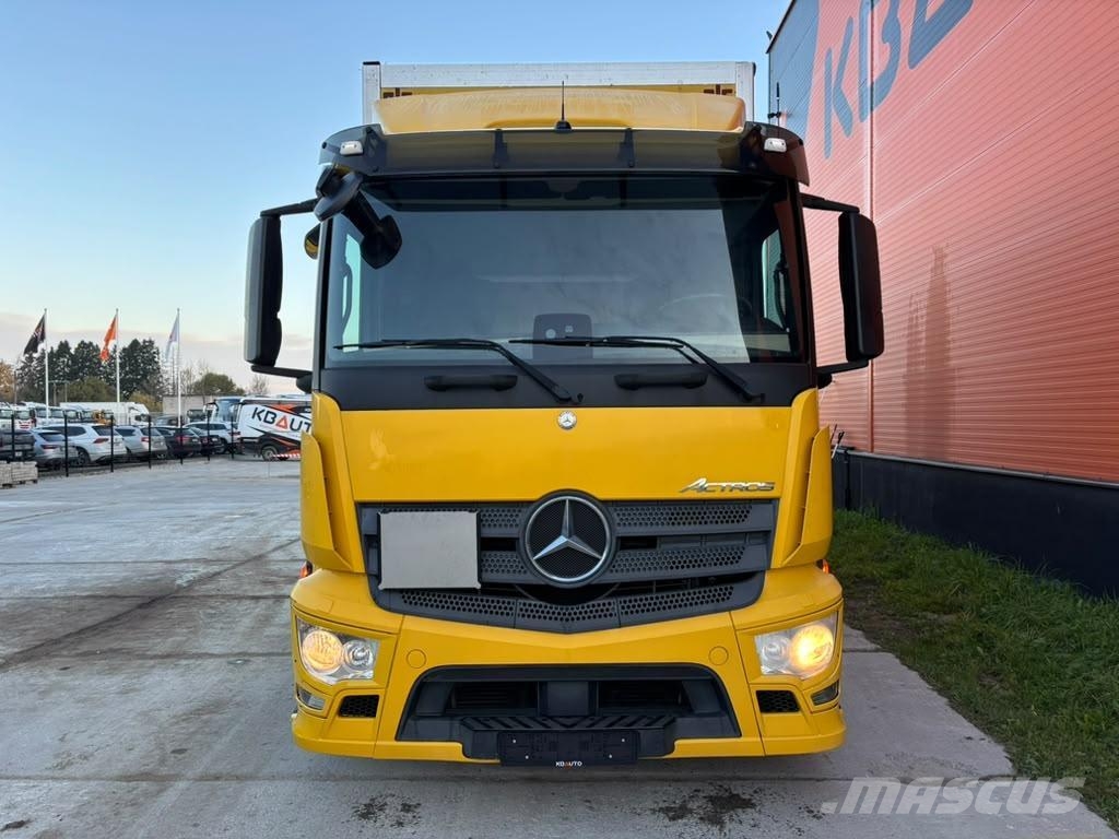 Mercedes-Benz Actros 1827 4x2 LOW MILEAGE ! / BOX L=8236 mm Dobozos teherautók