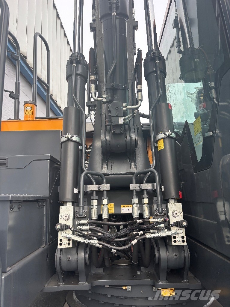 Hyundai HW150ACR LAGERMASKIN Bagri na kolesih