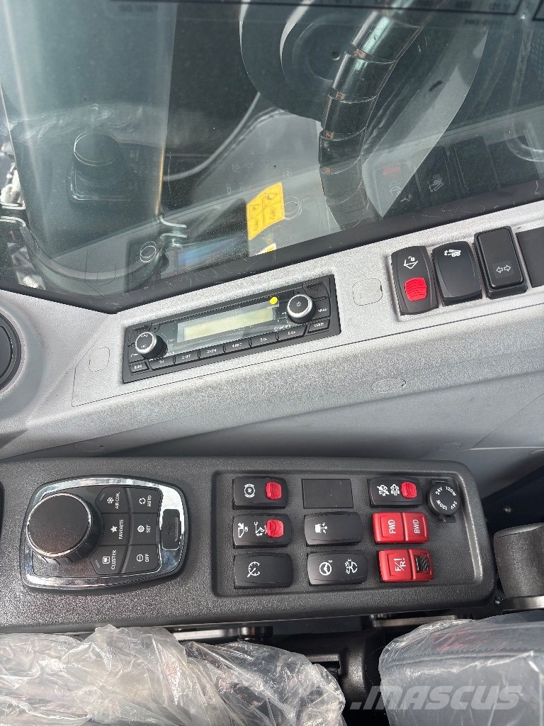 Hyundai HW150ACR LAGERMASKIN Bagri na kolesih