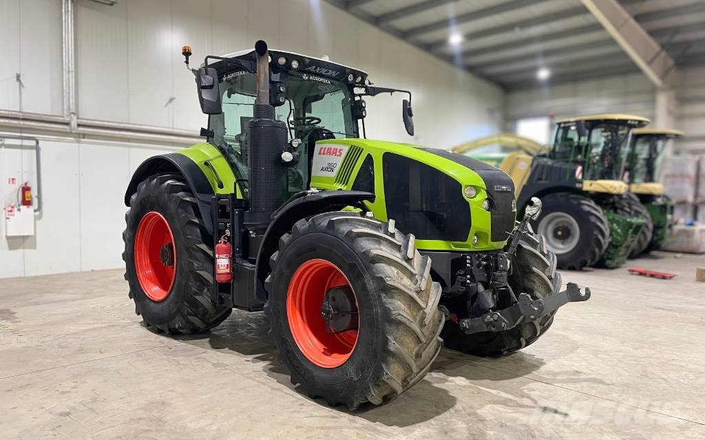 CLAAS Axion 950 Cmatic Tractoare