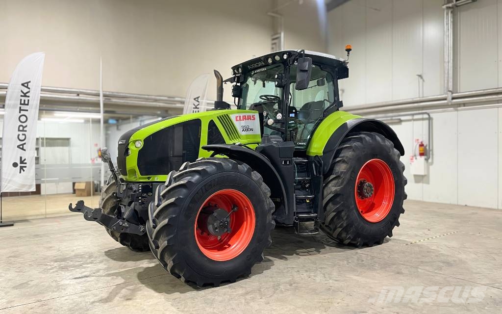 CLAAS Axion 950 Cmatic Tractoare