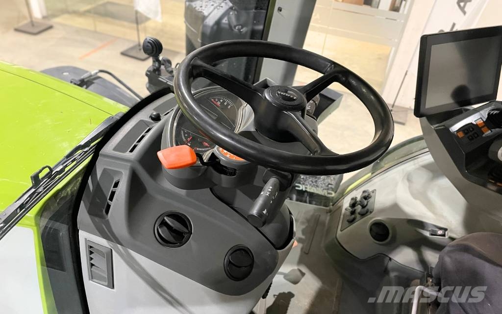 CLAAS Axion 950 Cmatic Tractoare