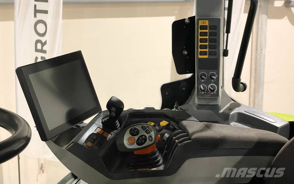 CLAAS Axion 950 Cmatic Tractoare